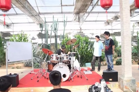 FunkyDrumSchool2016Sasaki.jpg