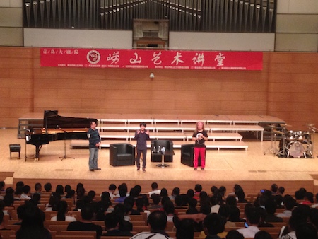 LuanShuQingdaoPreEventTalking.JPG