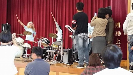 PoporoSquareDrumming.JPG