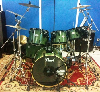 VisionGreenDrumkit.JPG