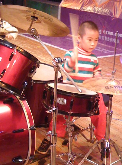 VisionGuangZhouDrumKid.JPG
