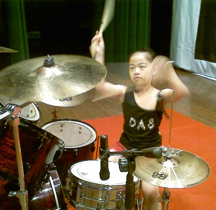 VisionHangZhouDrumGirl.jpg